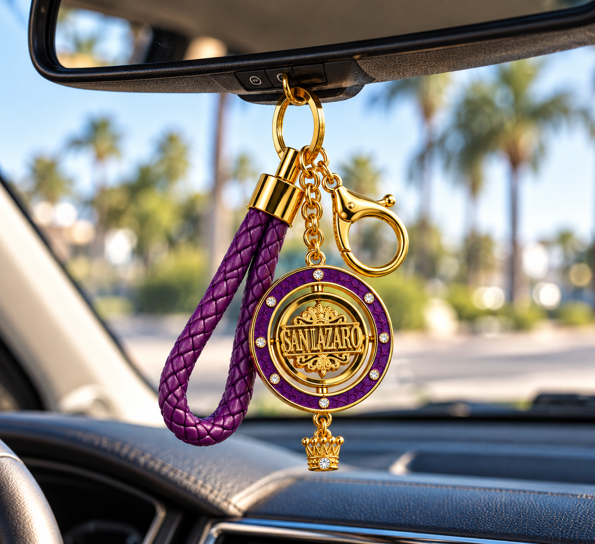 Llavero San Lázaro Premium con Medallón Giratorio de 45 mm – Morado y Dorado